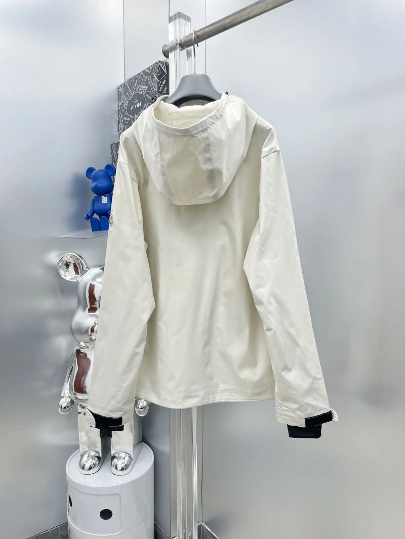 Moncler Outwear BestValue 142395