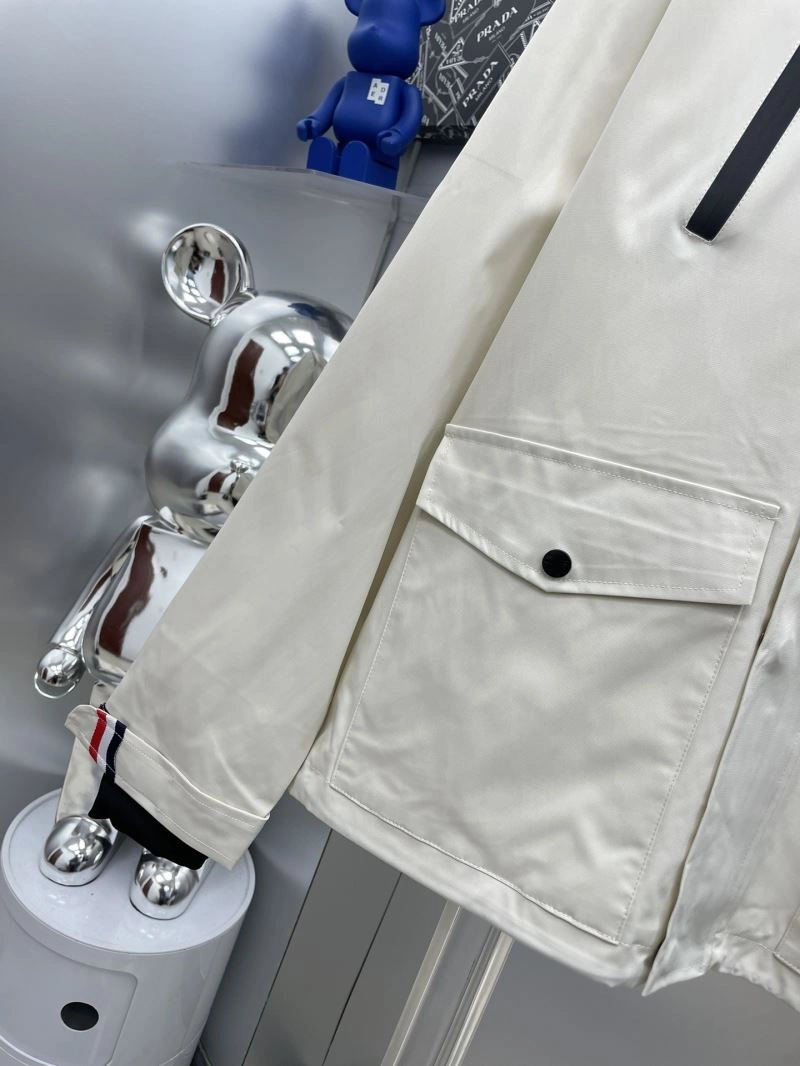 Moncler Outwear BestValue 142395