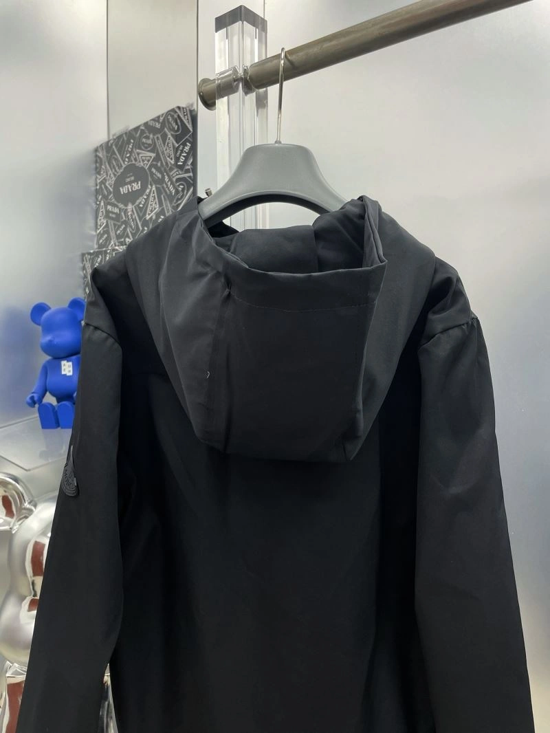 GoAnywhere Moncler Outwear 142398