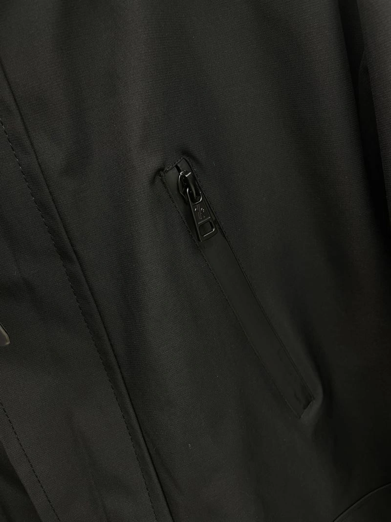 Functional Moncler Outwear 142394