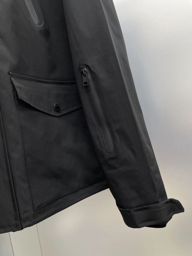 Functional Moncler Outwear 142394