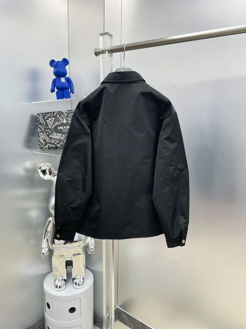Moncler Outwear UrbanStyle 142390