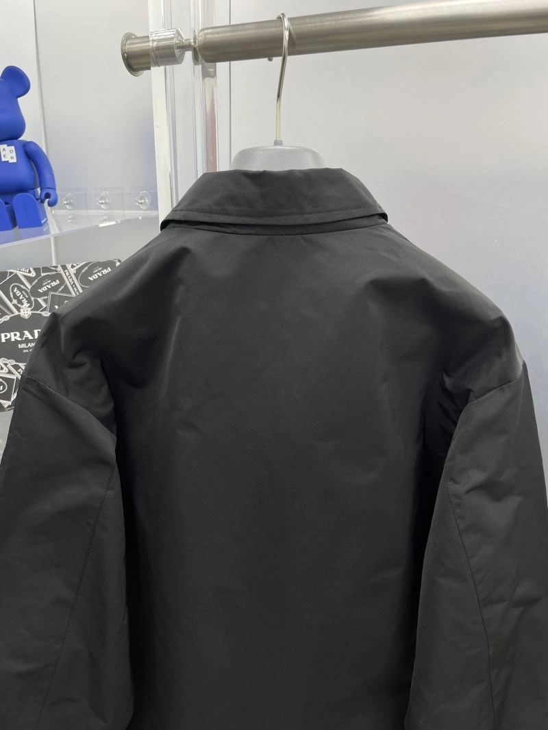 Moncler Outwear UrbanStyle 142390