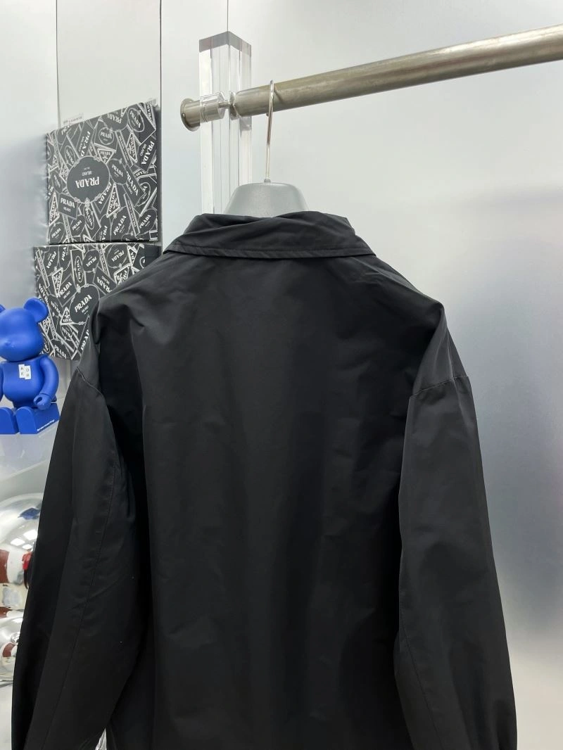 Moncler Outwear Stylish 142391