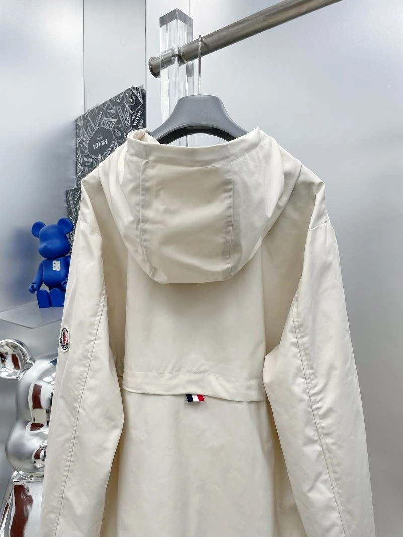 Moncler Outwear TimelessDesign 142466