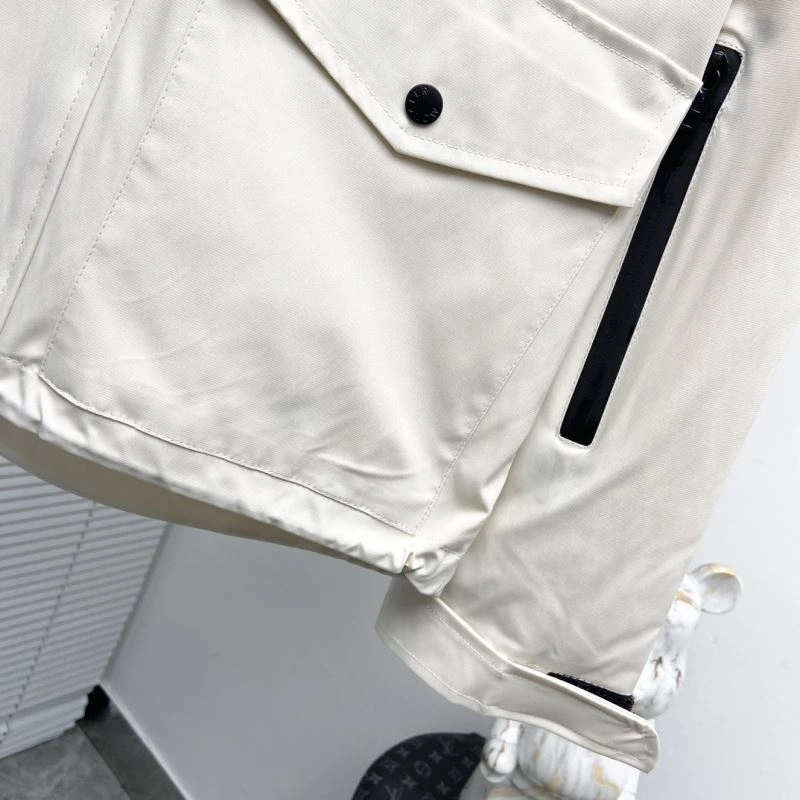 Unique Moncler Outwear 142389