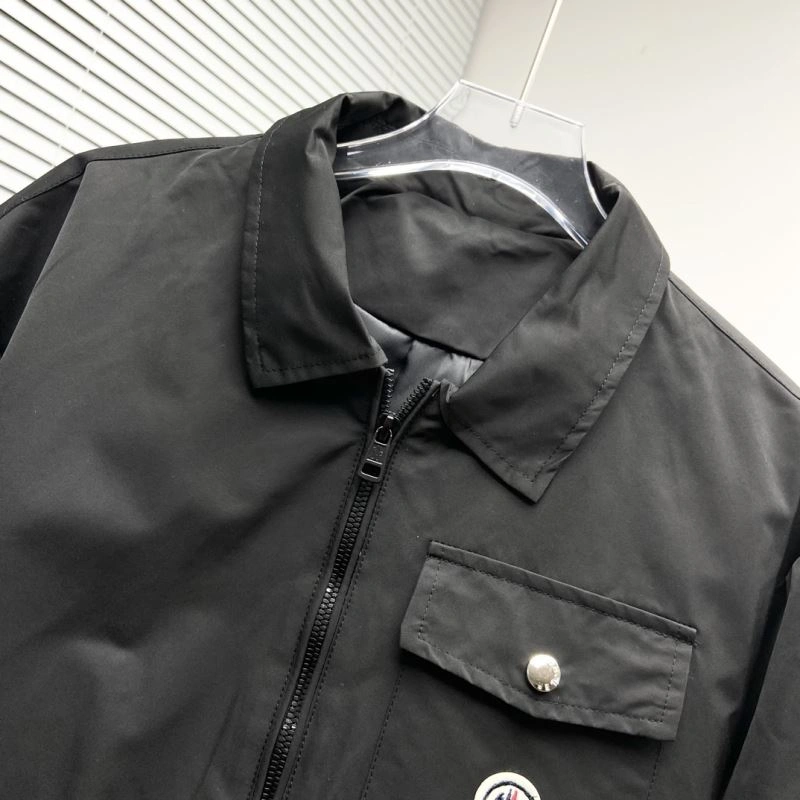 Moncler Outwear Durable 142385