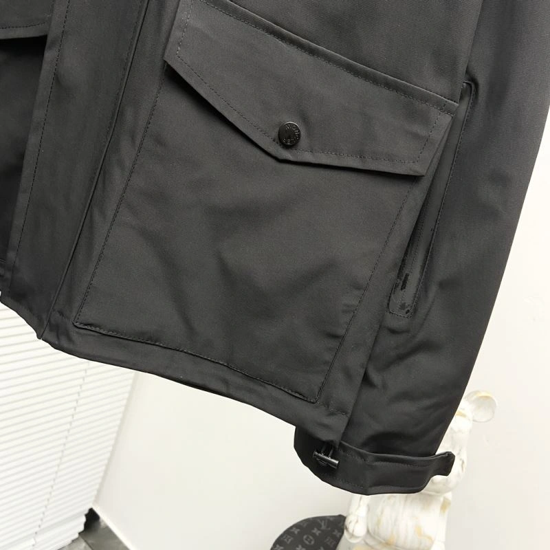 Cozy Moncler Outwear 142382
