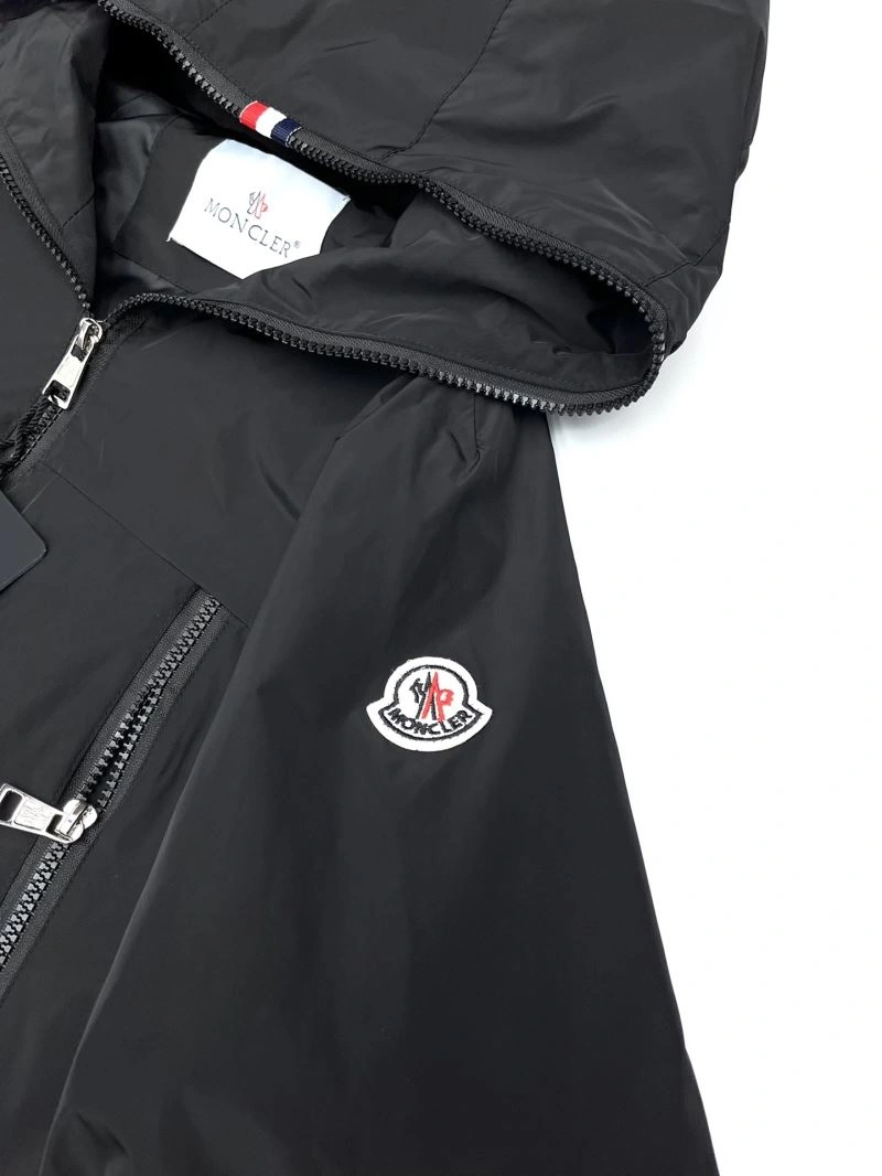 Moncler Outwear Affordable 142381