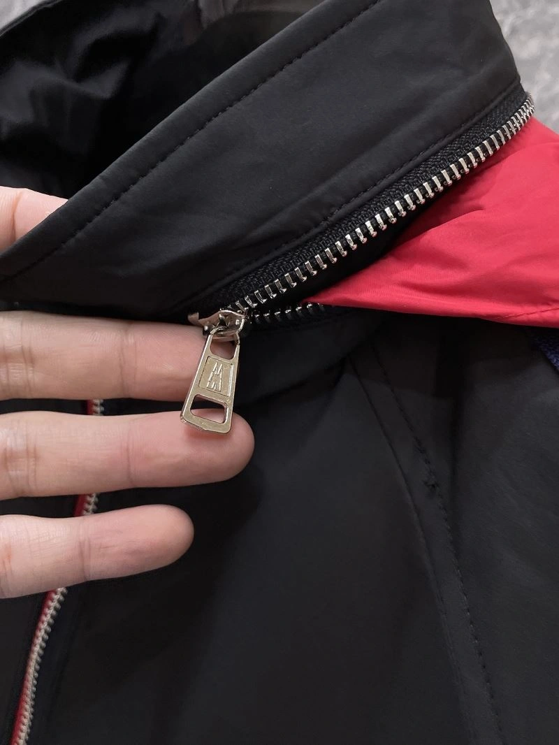 Practical Moncler Outwear 142374