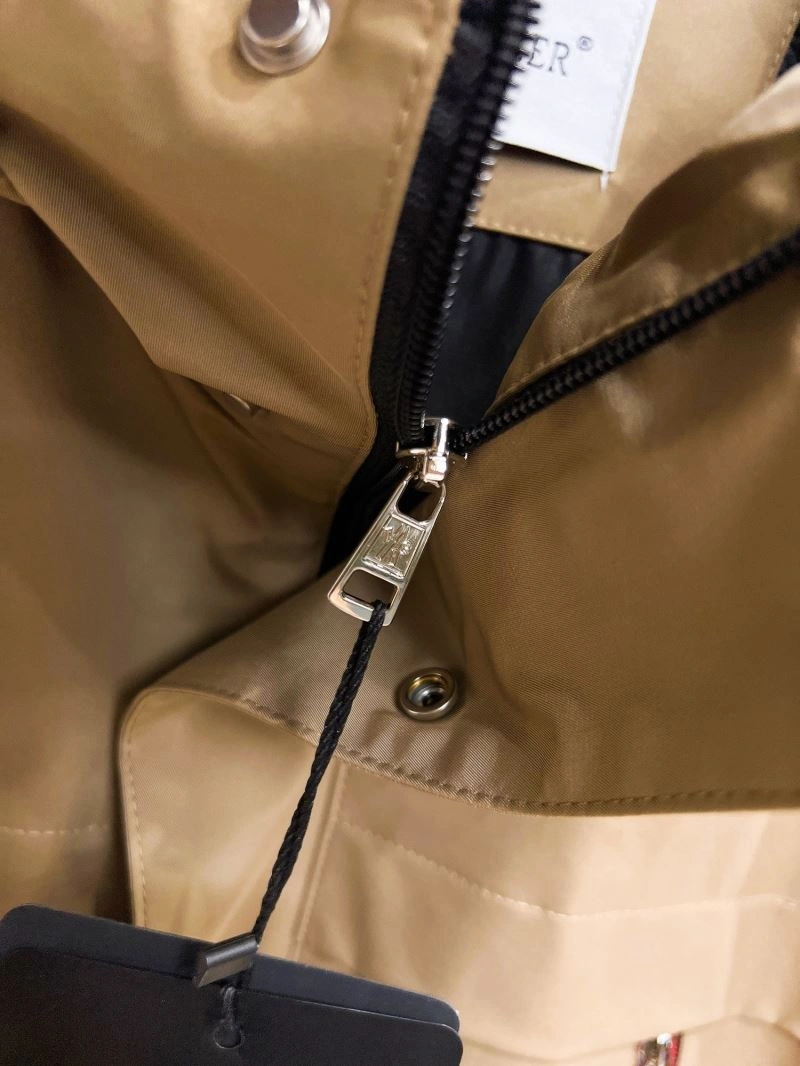 Moncler Outwear Trendy 142153