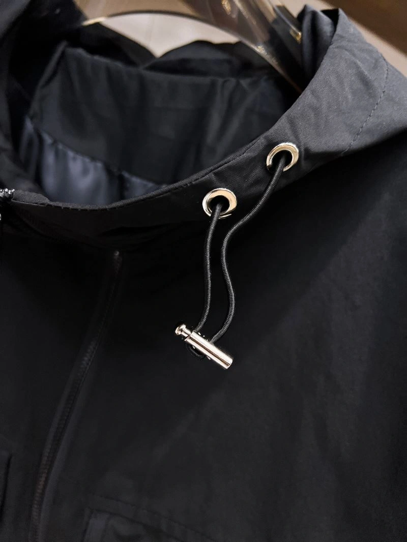 Moncler Outwear Upgraded 142165