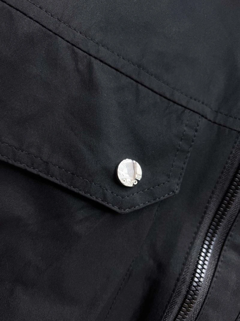 Moncler Outwear Upgraded 142165