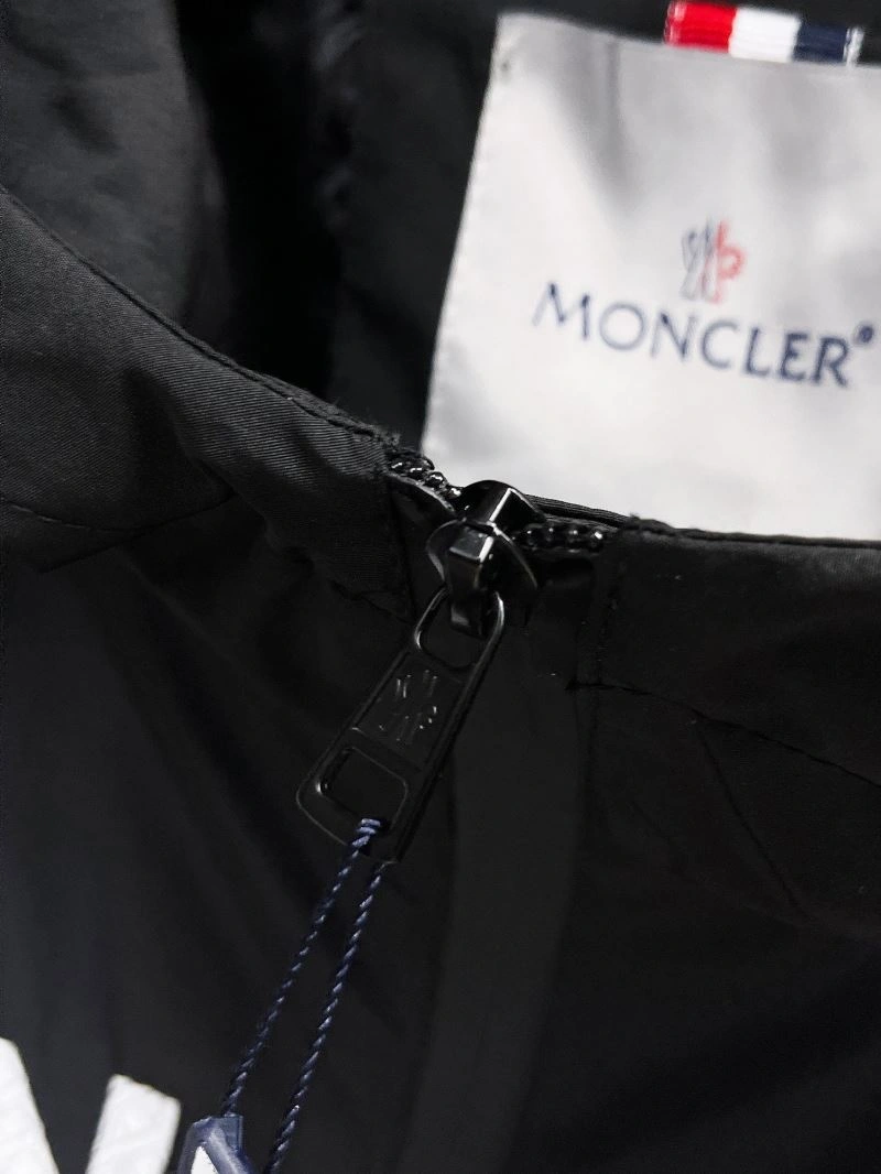 Moncler Outwear Original 142192