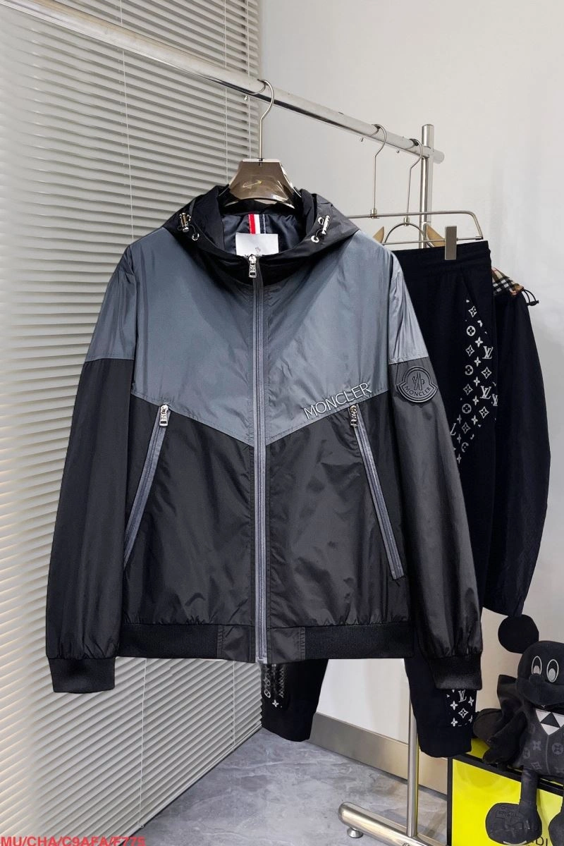 Snug Moncler Outwear 142172