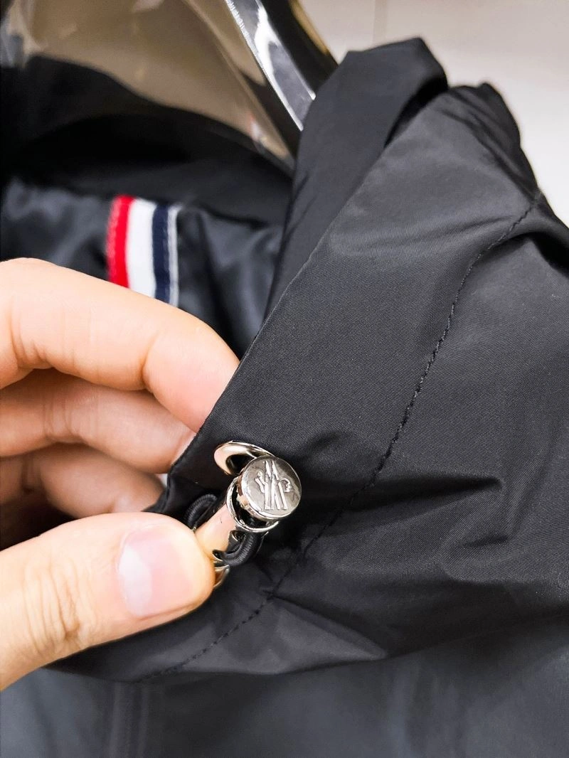 Snug Moncler Outwear 142172