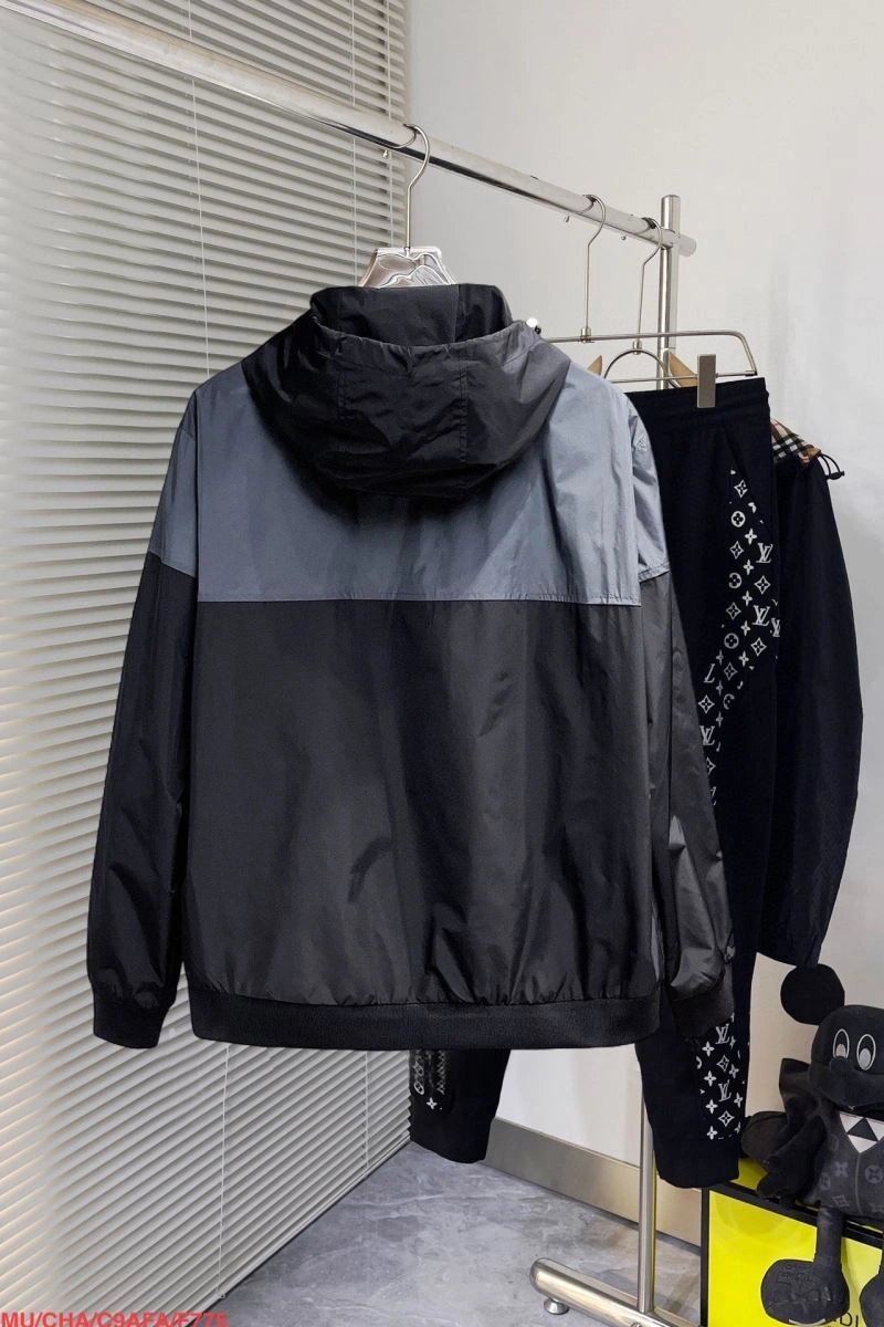 Snug Moncler Outwear 142172