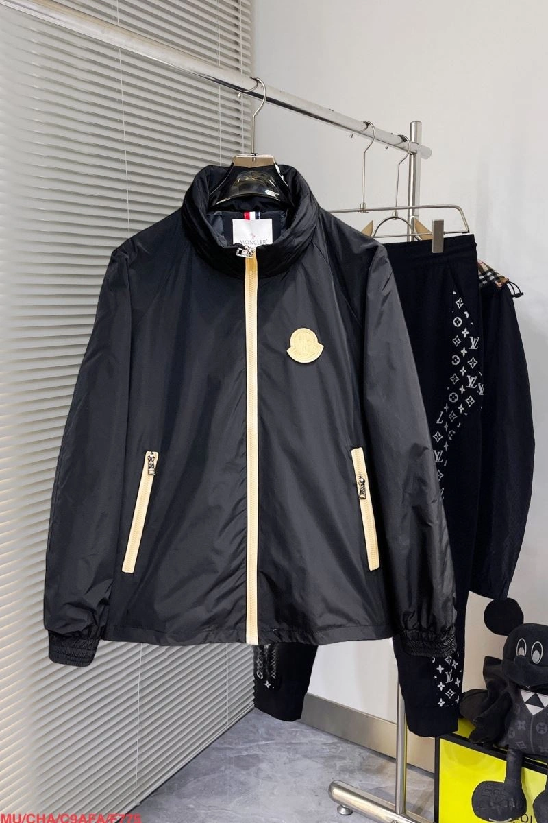 Moncler Outwear MultiPurpose 142152