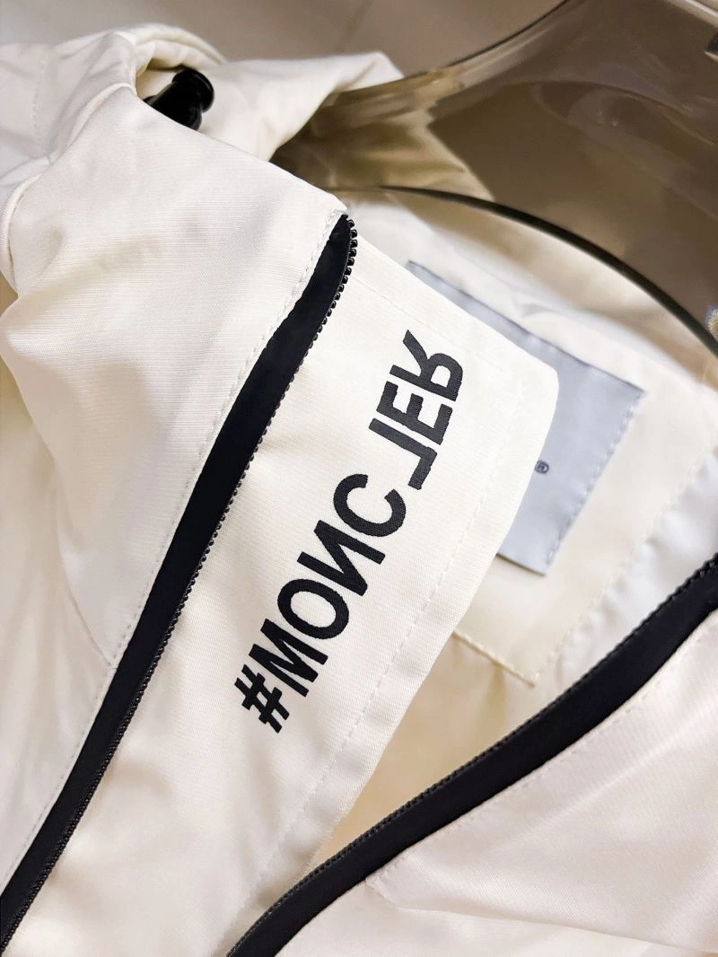 Moncler Outwear Functional 142149