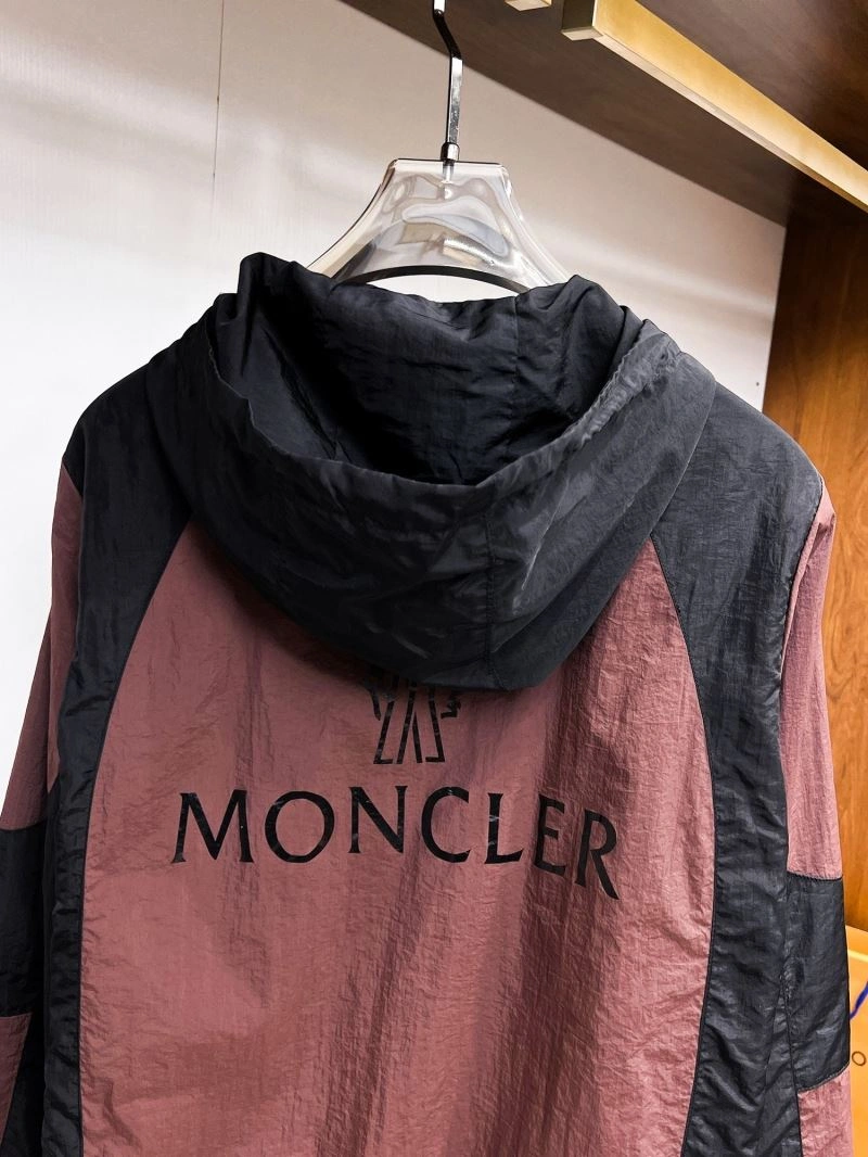 Moncler Outwear Stylish 142143