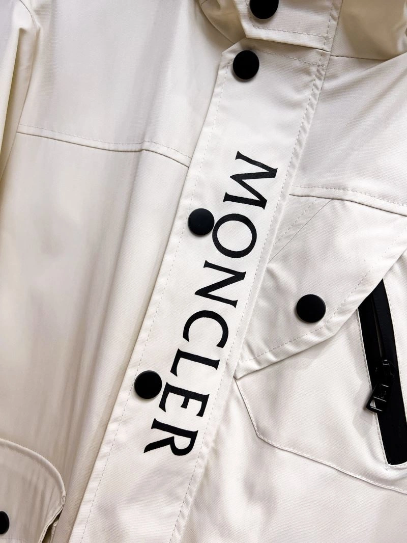 DailyWear Moncler Outwear 142140