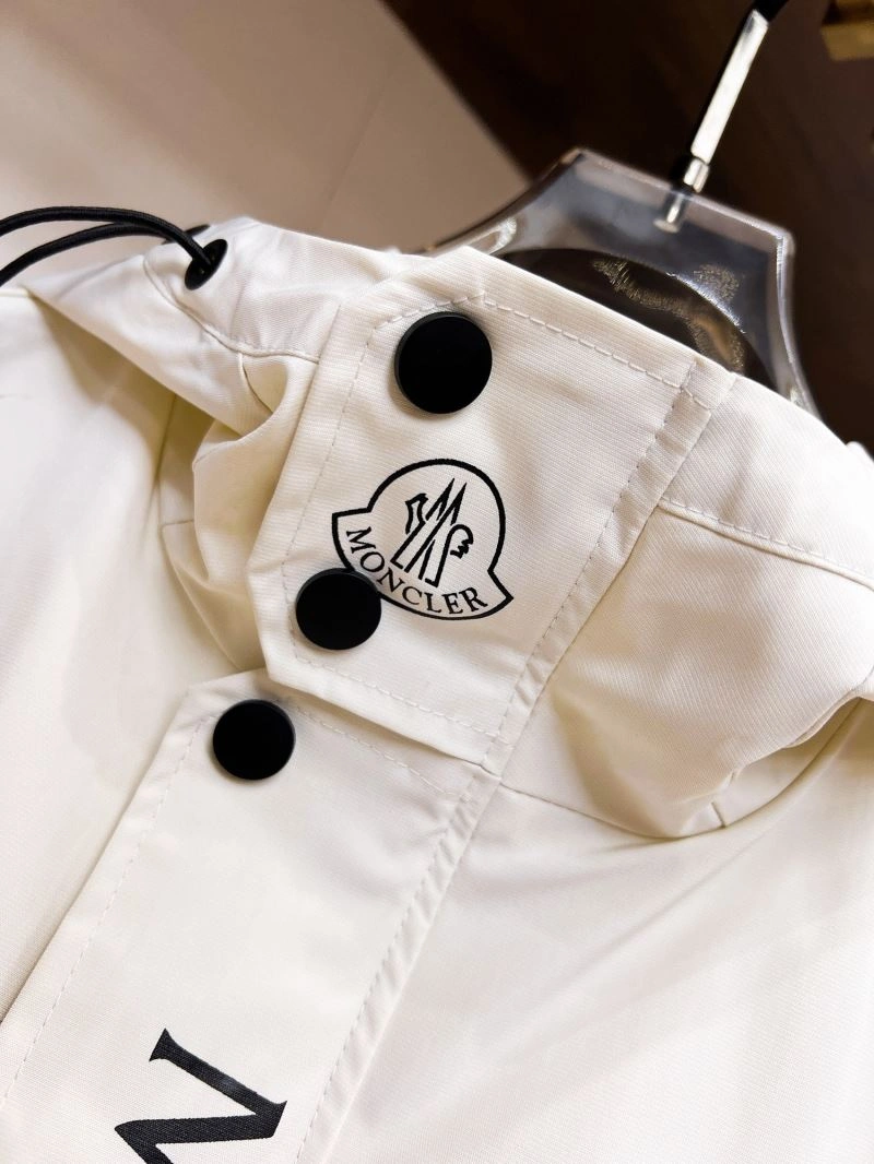 DailyWear Moncler Outwear 142140