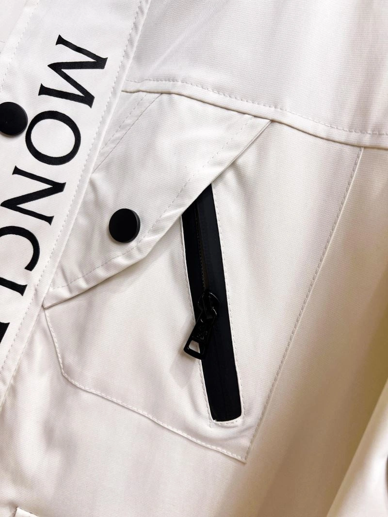 DailyWear Moncler Outwear 142140