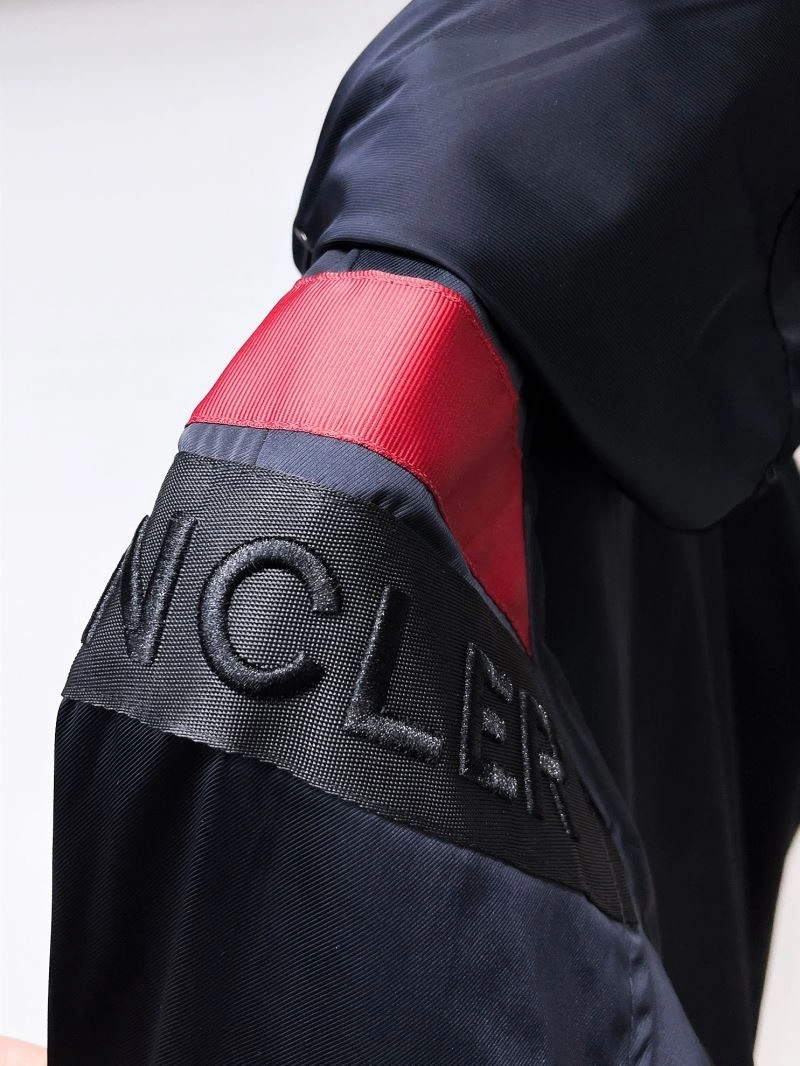 Moncler Outwear AllSeason 142151