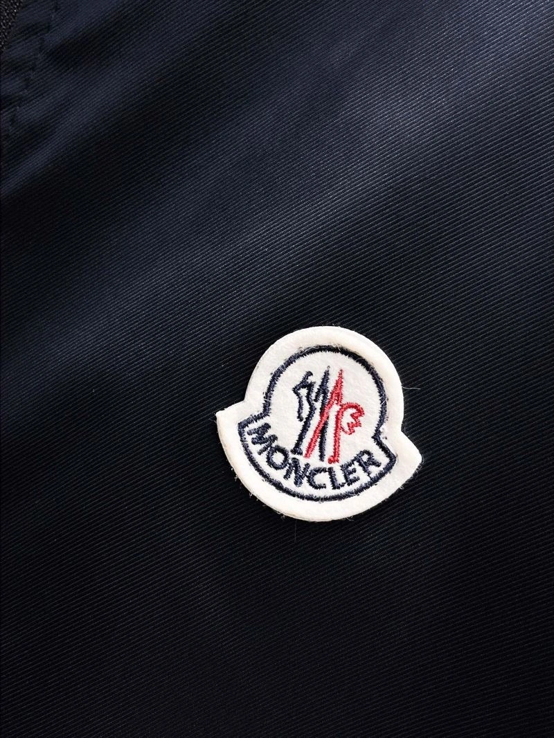Moncler Outwear AllSeason 142151
