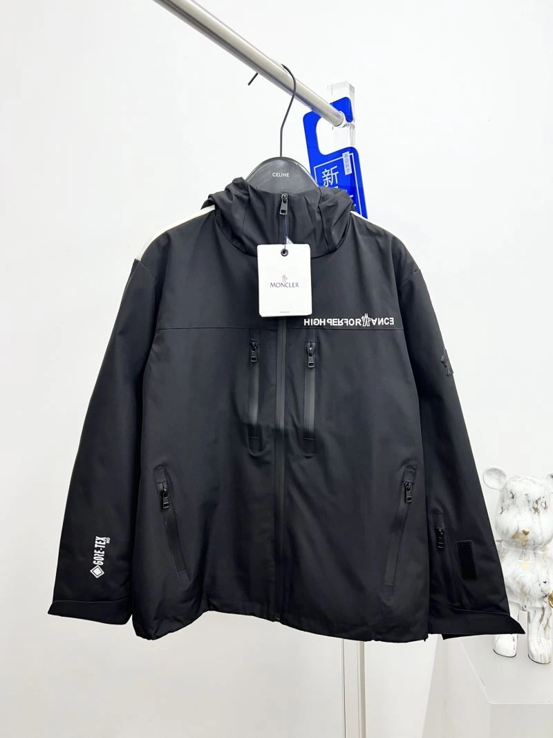 Lightweight Moncler Outwear 142135