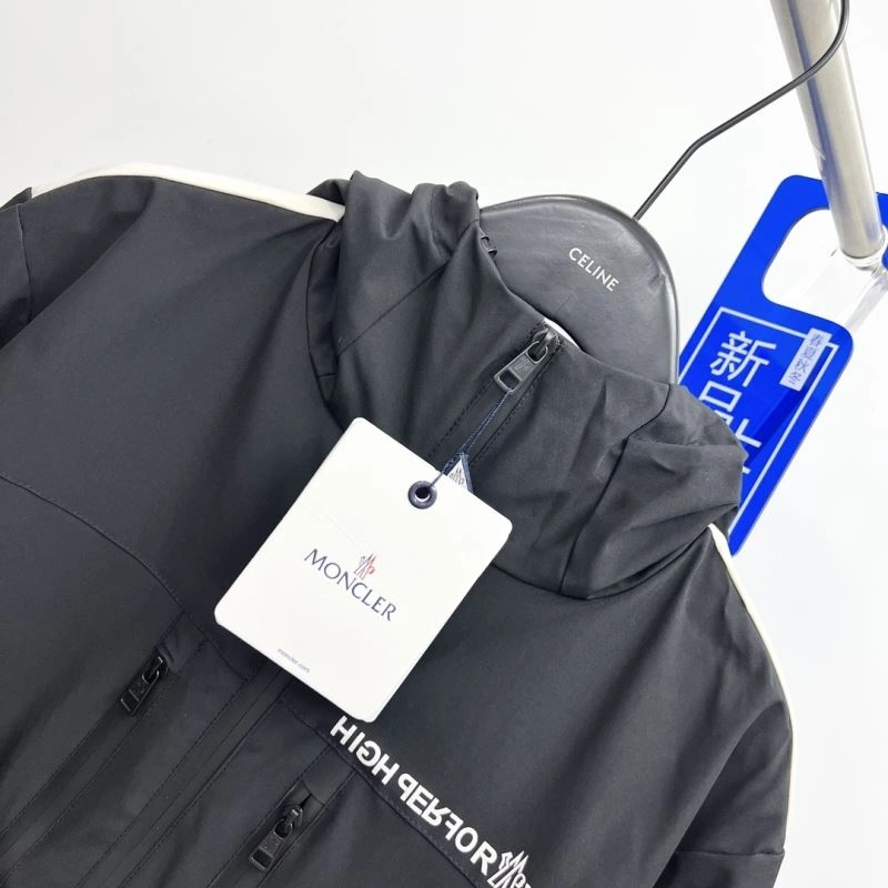 Lightweight Moncler Outwear 142135