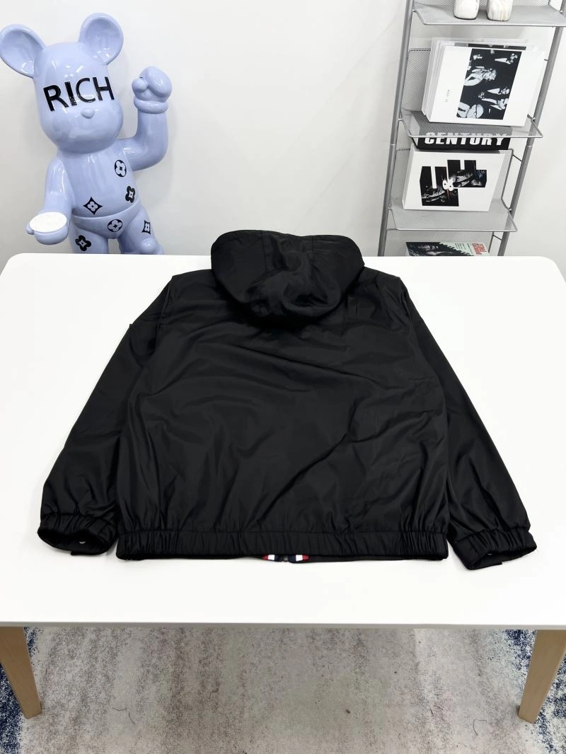 Timeless Moncler Outwear 142138