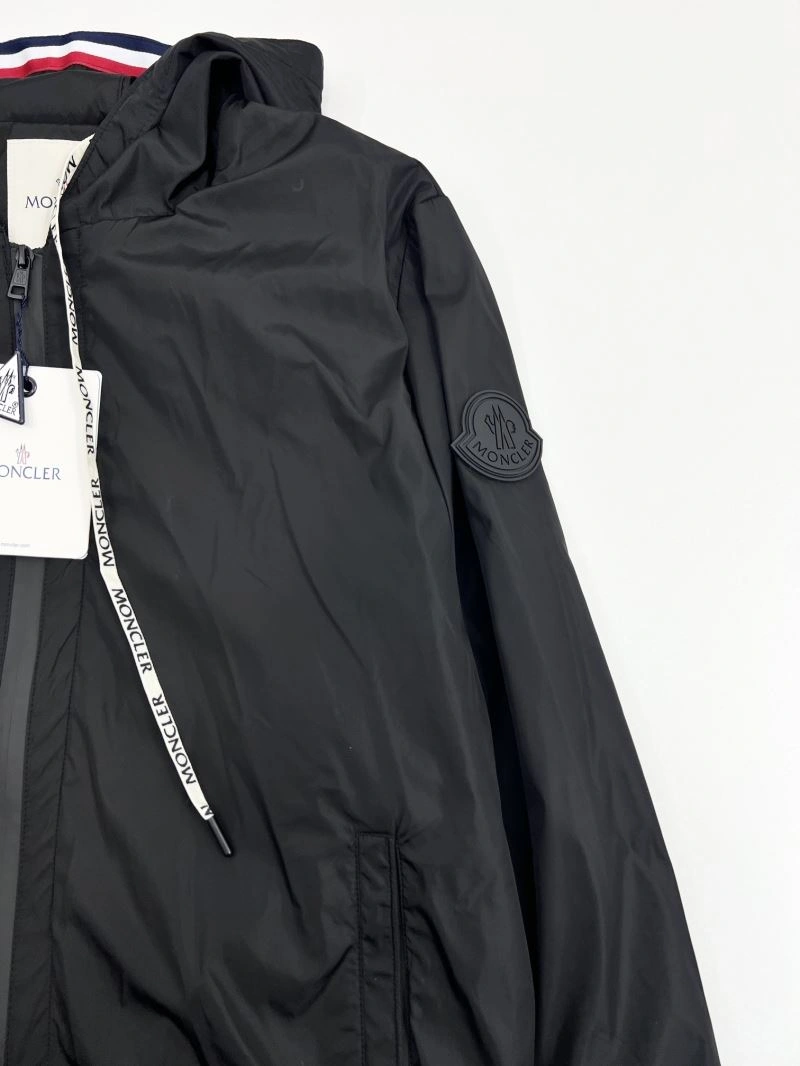 Timeless Moncler Outwear 142138