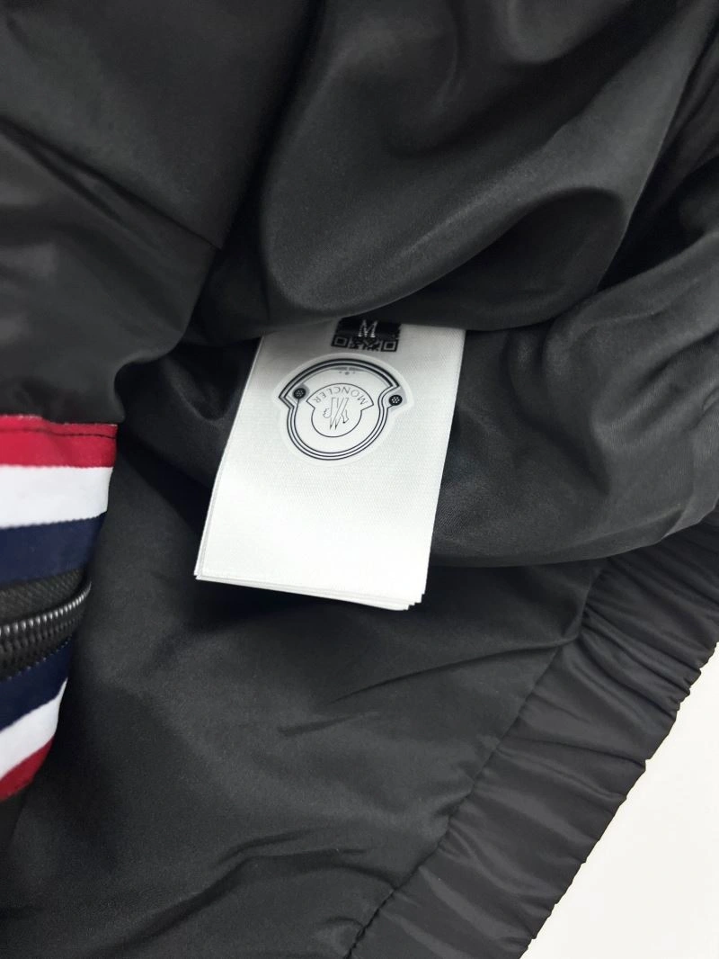 Timeless Moncler Outwear 142138