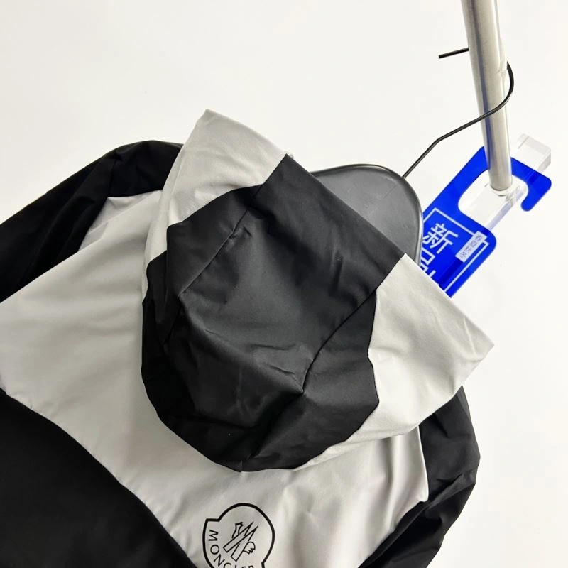 EyeCatching Moncler Outwear 142132
