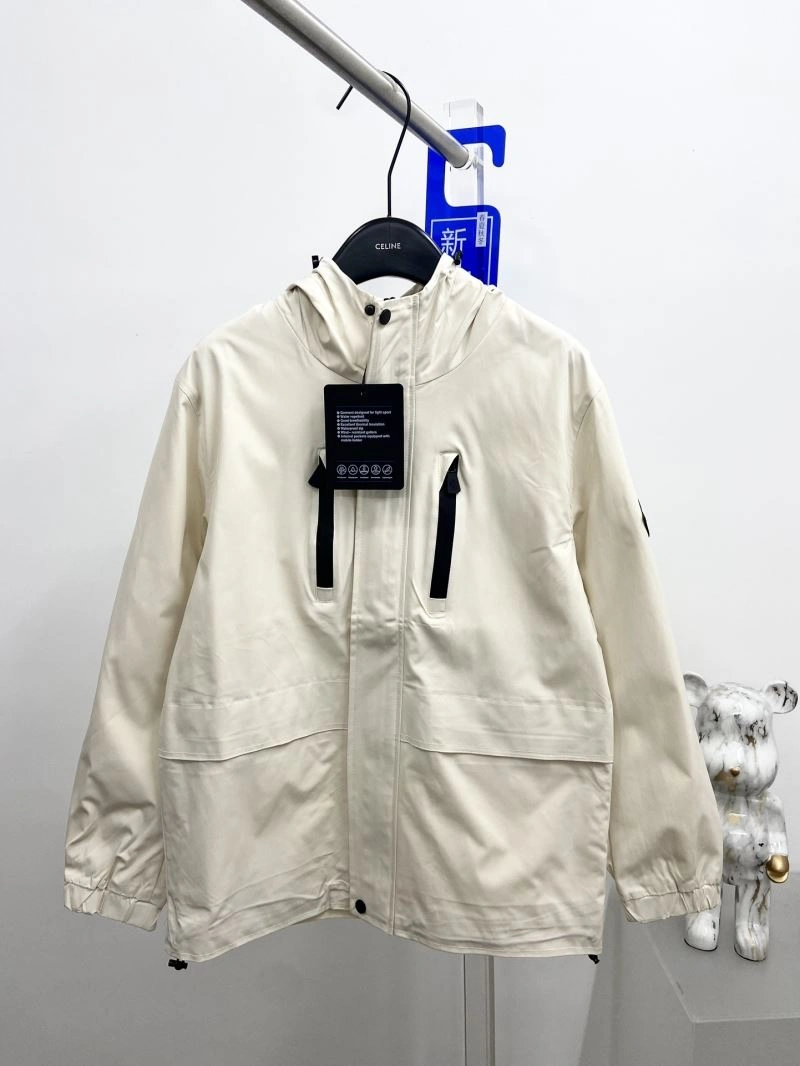 Moncler Outwear Vibrant 142126