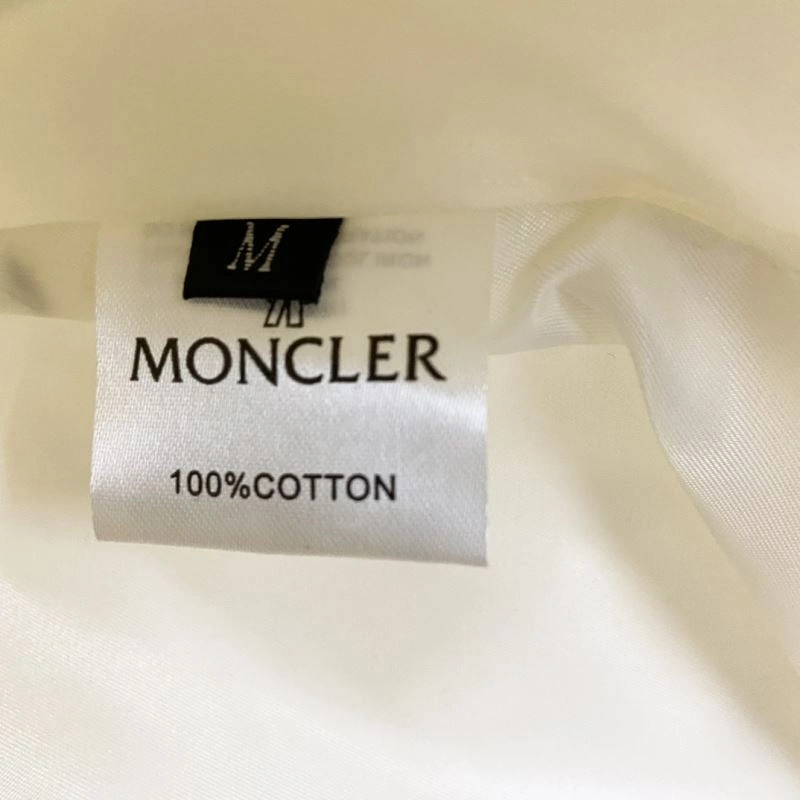 Moncler Outwear Vibrant 142126