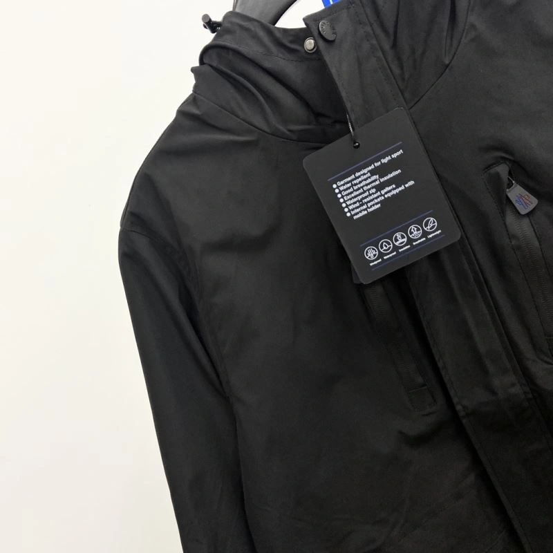 Youthful Moncler Outwear 142128