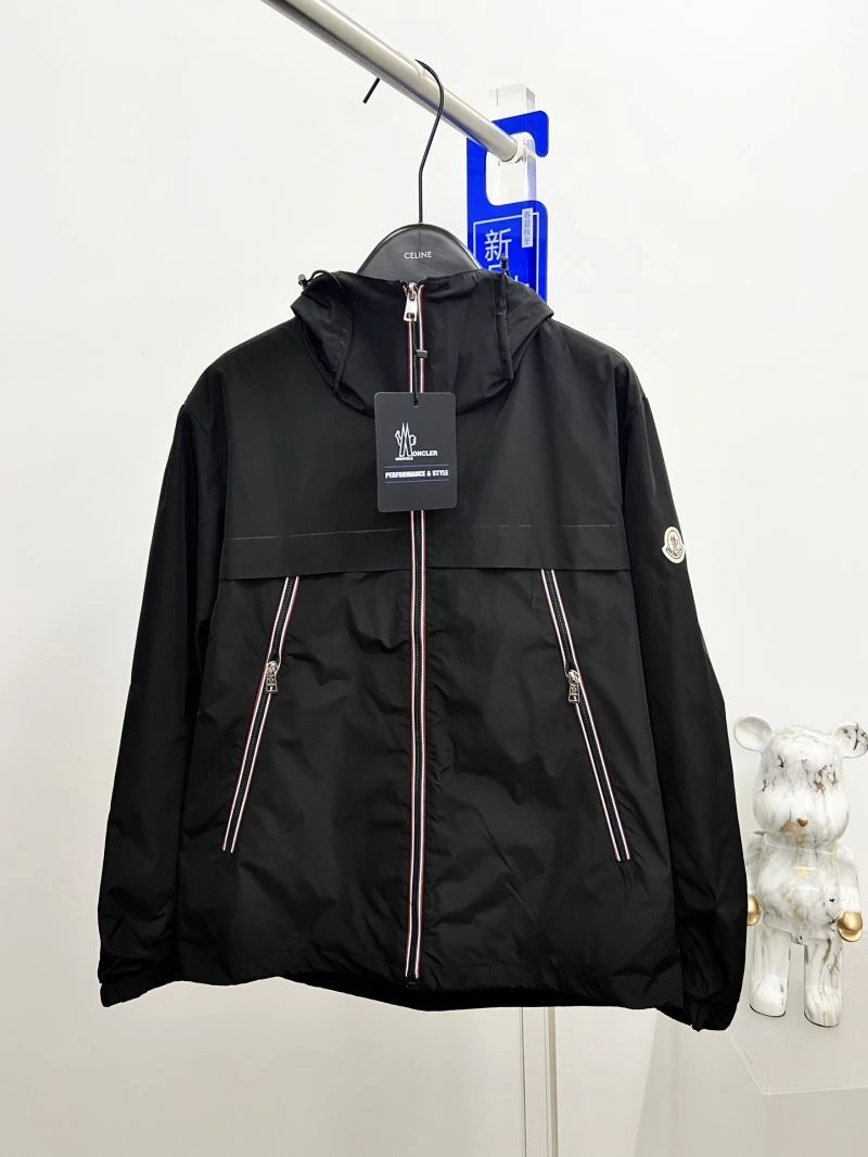 Premium Moncler Outwear 142130