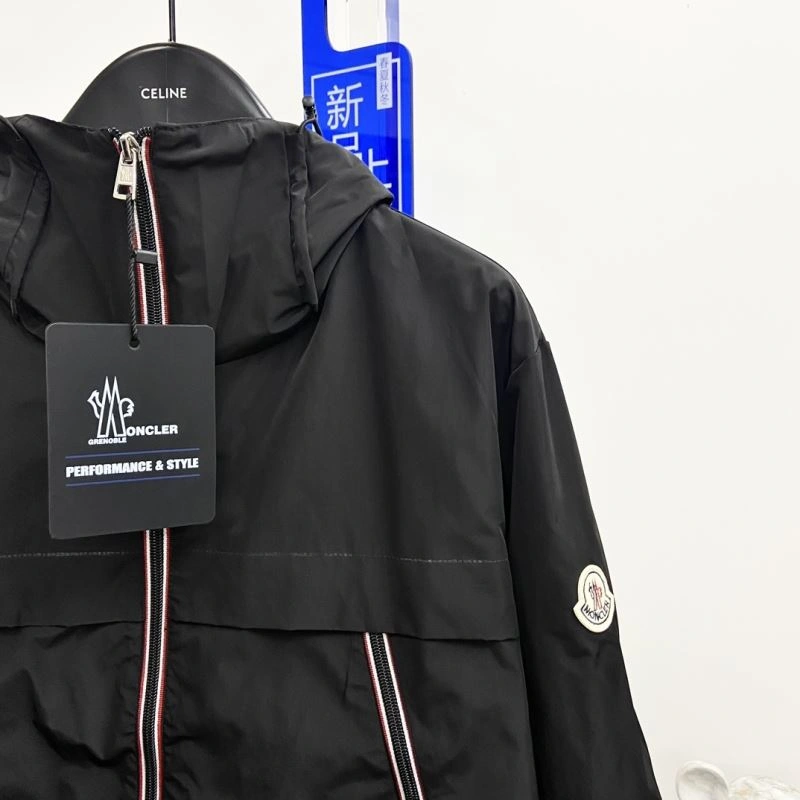 Premium Moncler Outwear 142130