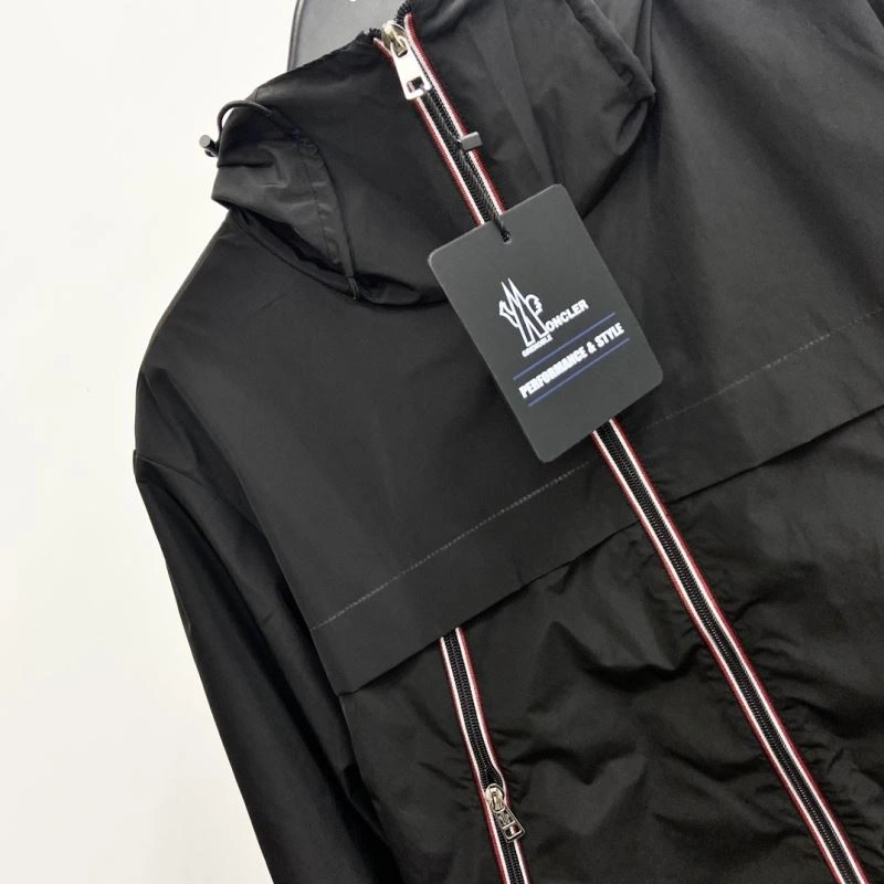 Premium Moncler Outwear 142130