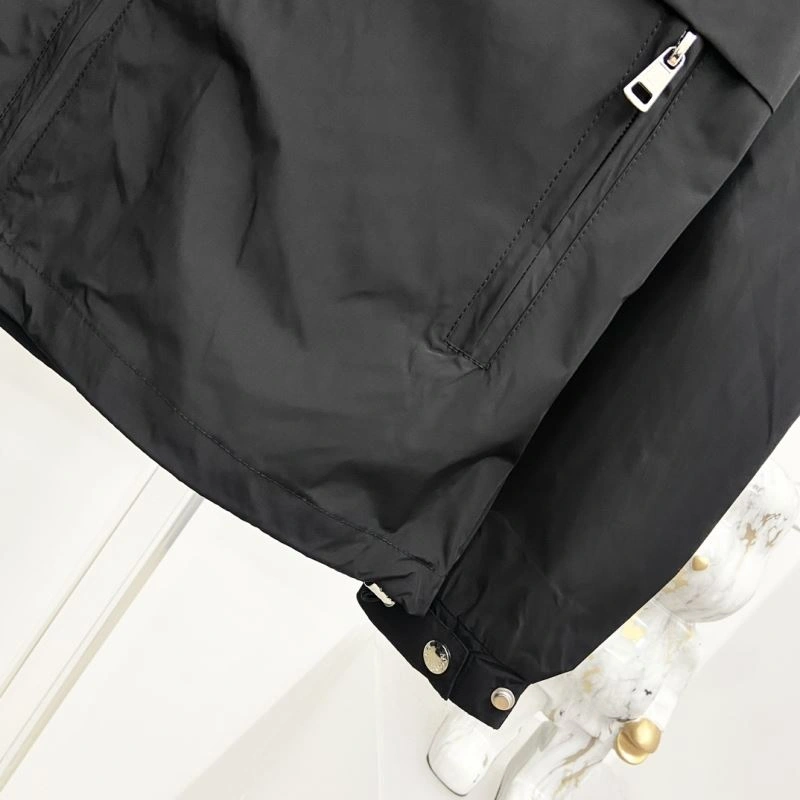 Moncler Outwear Snug 142118