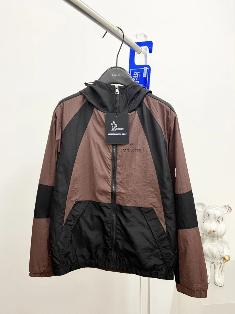 Soft Moncler Outwear 142129