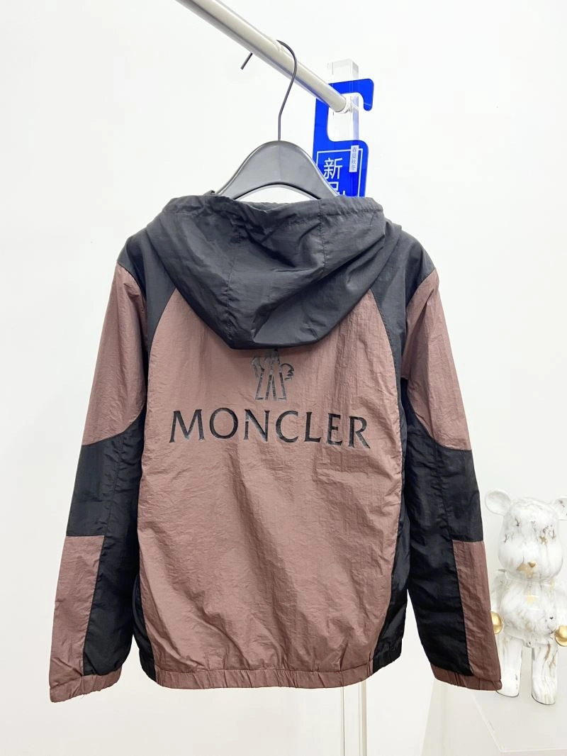 Soft Moncler Outwear 142129
