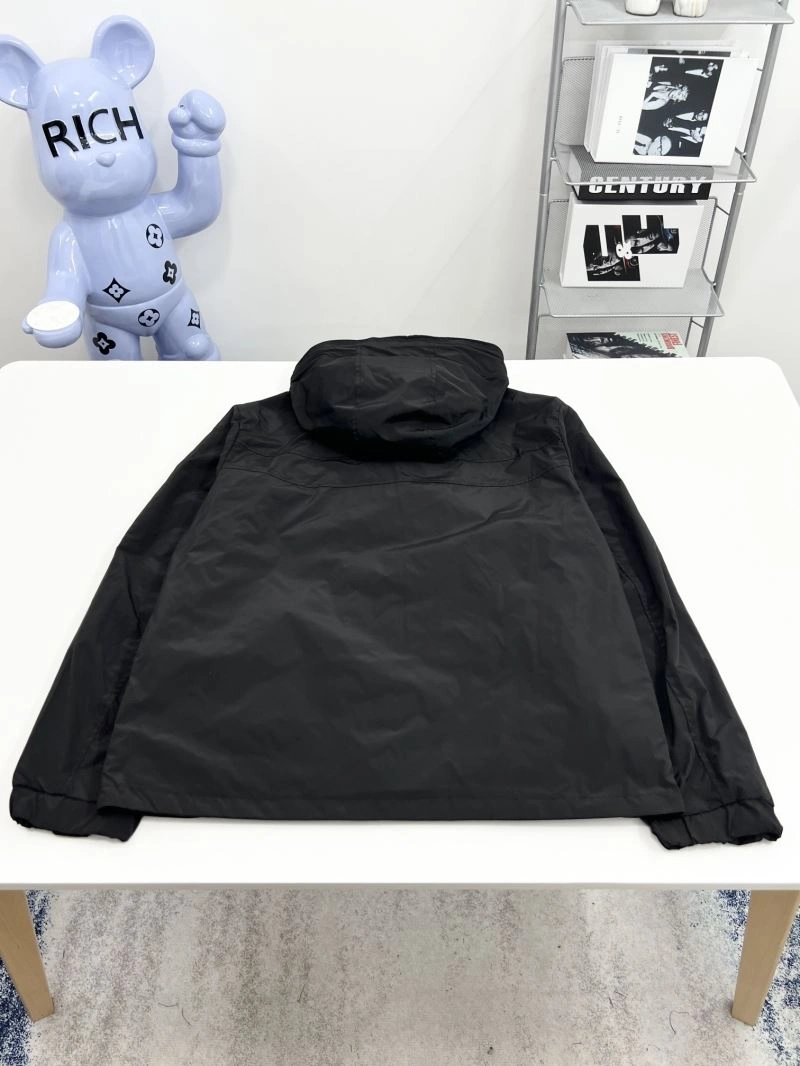 Moncler Outwear GoAnywhere 142117