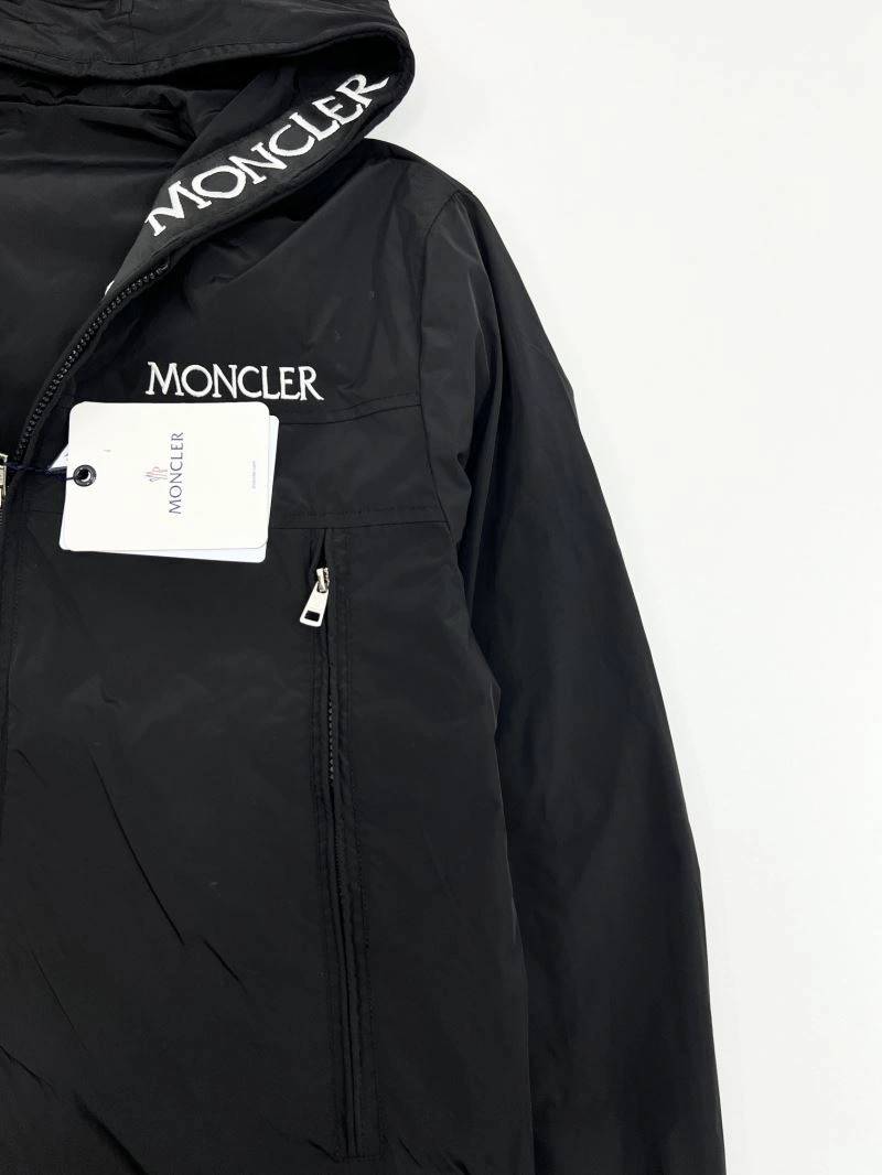 Moncler Outwear GoAnywhere 142117