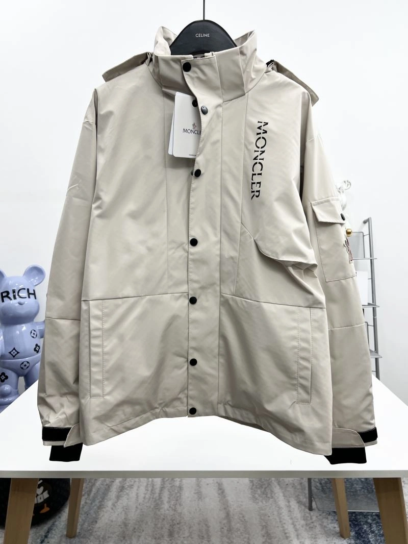 Durable Moncler Outwear 142120