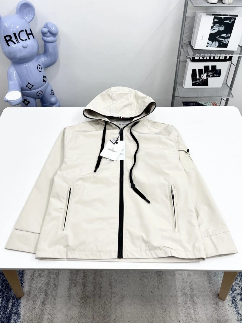Moncler Outwear MoistureWicking 142125