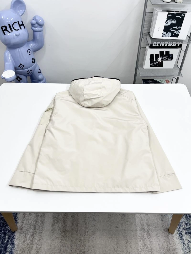 Moncler Outwear MoistureWicking 142125