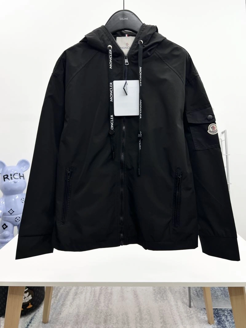 Moncler Outwear Contemporary 142122
